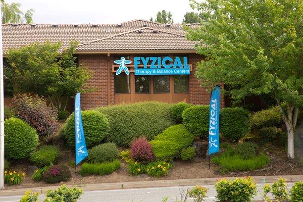 FYZICAL Therapy & Balance Centers - Clackamas