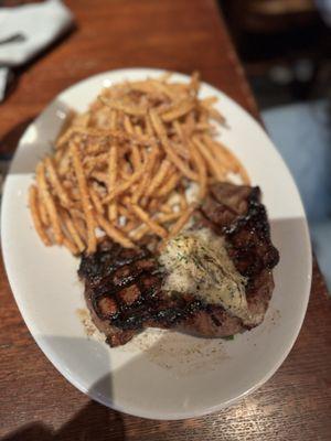 Boscos Restaurant & Brewing Company