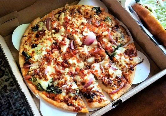 Angry Garlic Chicken Pizza