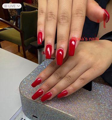 Mona's nails