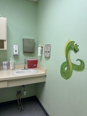 Our room . Clean , comfortable, not to long waiting . Professional doctors.