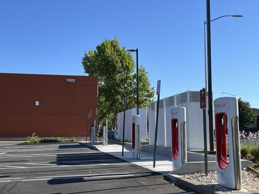 Tesla Supercharger