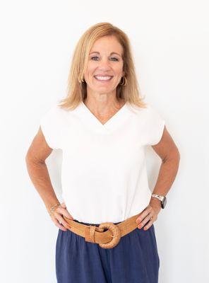 Lisa Roy - Coastal Collective Group at Levin Rinke