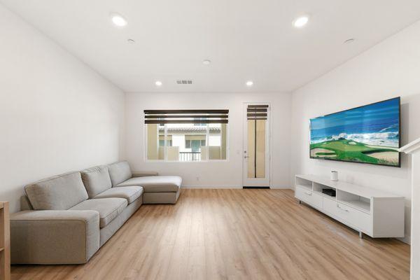 Chris Lee - Moon Realty