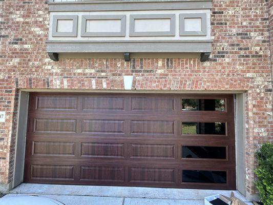 Your trusted garage door servicing and repairs in College Station and surrounding areas. Call today!
