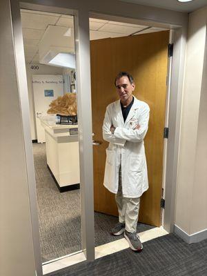 The Sternberg Clinic: Jeffrey Sternberg, MD, FACS, FASCRS