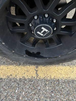 Oil residue on rim where they stood