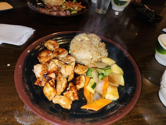 Lunch Hibachi Special: Shrimp, chicken, frienf rive and vegetables