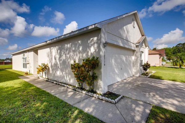 I sold this home ABOVE LIST PRICE ! Ask me how I did it!