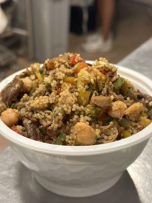 Stir fry entree comes in 2 sizes, Medium or Large. Oyster mushrooms, squash, bell peppers, onions, chickpeas, quinoa, onions, herbs, love