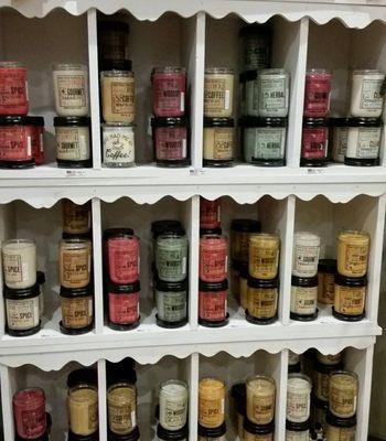 Always a great selection of Swan Creek candles in jars, pottery and melts.