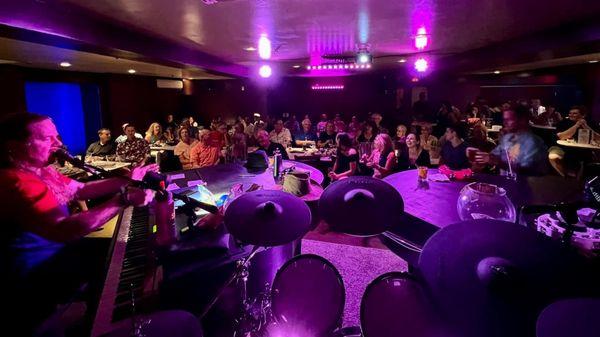 Modern Dueling Pianos