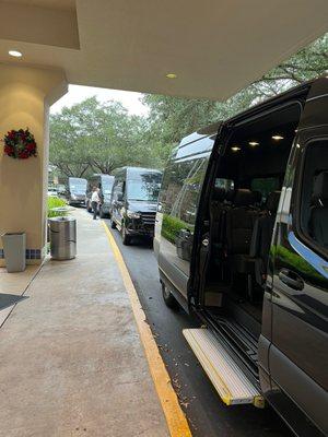 Providing transportation for best Orlando hotels