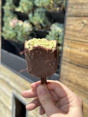 Famous Dubai Chocolate Bar ice cream flavor IG: @ammysalamii