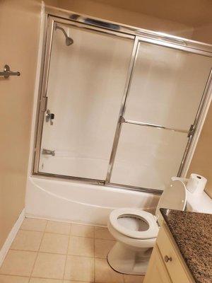 Cleanaholics And More