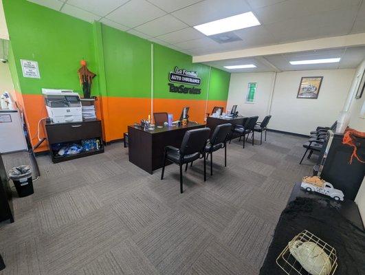 La Familia Auto Insurance