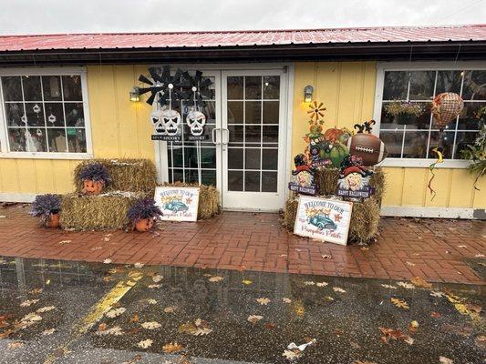 Huck's Farm Market and Country Shop