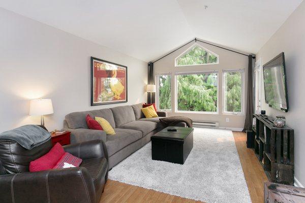 Sierra on Greenwood Apartments
Seattle, WA