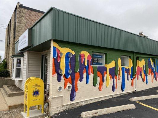 A Place to Work at 605 S Main Street in Lombard