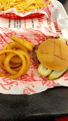 Freddy's Frozen Custard & Steakburgers