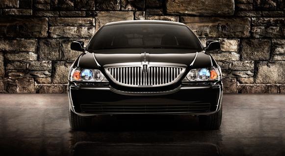 Deluxe Limousine & Transportation