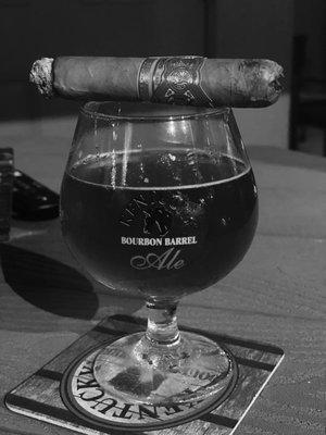 Black Dog Cigar Box