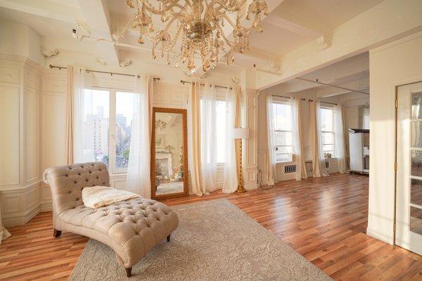 Rental Space,
Rent photo studio,
Event Rental Space,
Film Studio Rental,
Art Studio For Rent