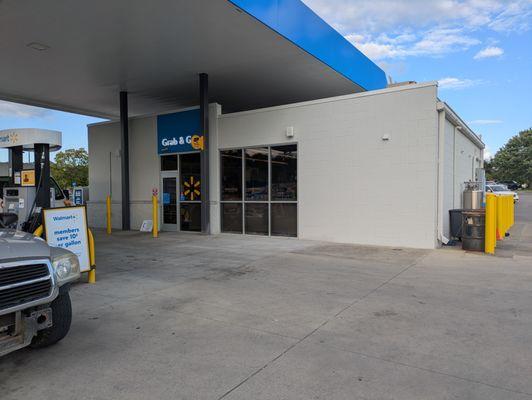 Walmart Fuel, Lewisburg