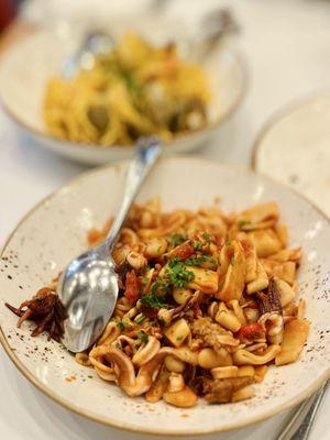 Calamari pasta