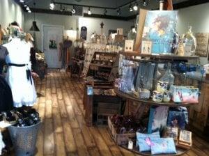 Red Pineapple Boutique