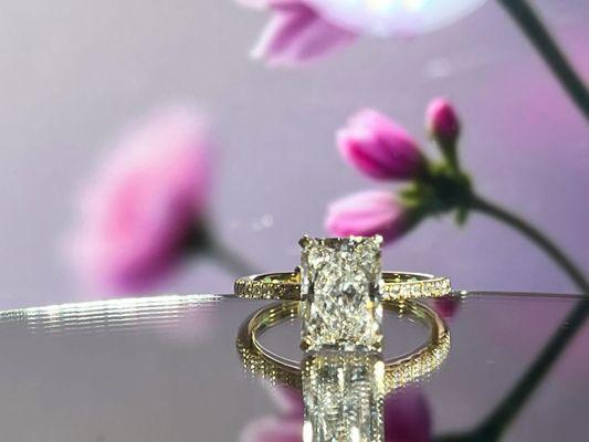 Experts in natural or lab diamonds!