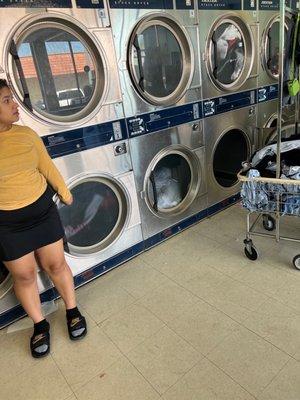 Dryers not working had to pull tray out n clean vent