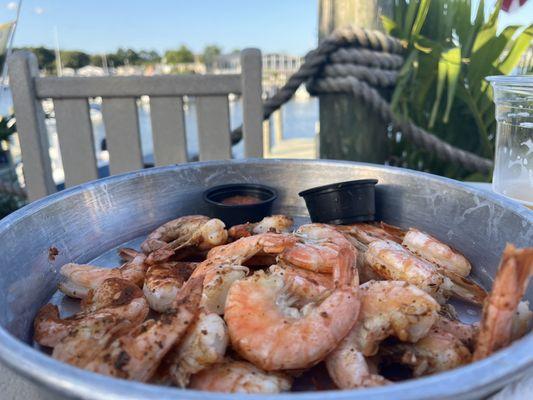 Boil shrimp