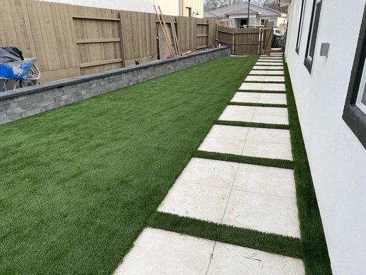 LR Landscaping & Pavers