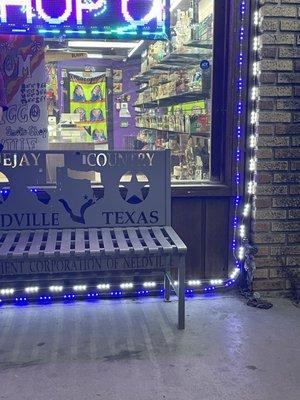 Needville smoke shop