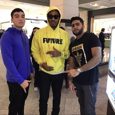 Future   Brought his phone to repair !