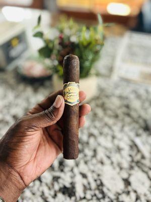 Sip & Cigar - Senoia