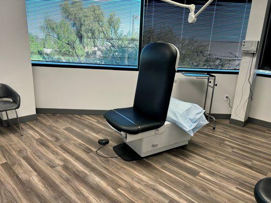 Vivida Dermatology - Flamingo