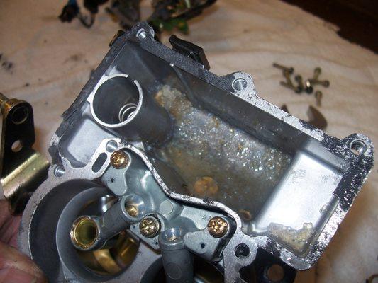 Broken Souvenoirs/Parts - Dirty Carbs