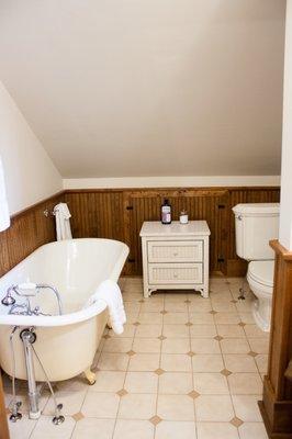 Bright Star Bathroom
