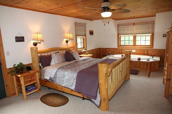 Tauschek's Pine Lodge Country Inn