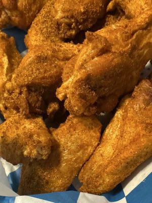 DJ's Famous Wings