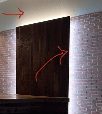 Light strip on top doesn't match left and right side.