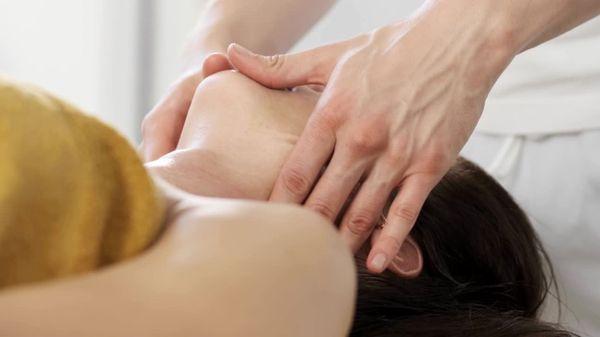 We offer Truly Organic Facials and Purely Clinical Treatments