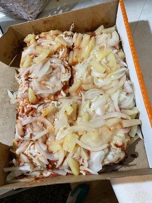 This pizza was under cooked and watery sauce everywhere. Looks real questionable to me. Waste of money.