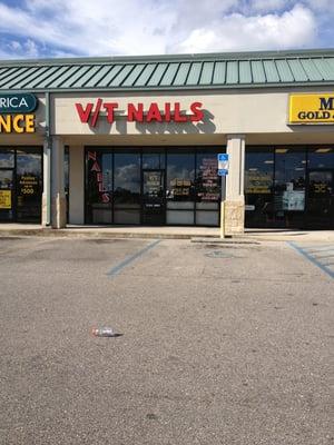 Vit Nails