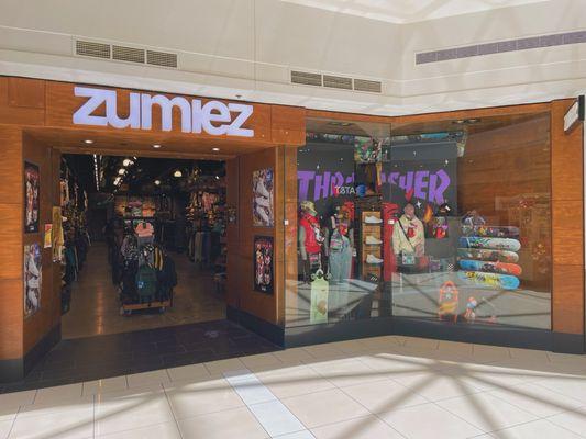 Zumiez