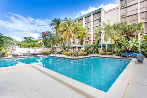 Ramada By Wyndham West Palm Beach Airport