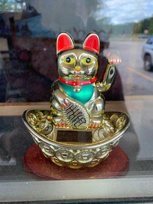 Don't let the Rucky Kitty throw you off!