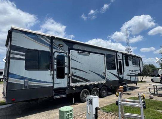 Dry faded clear coat on RV